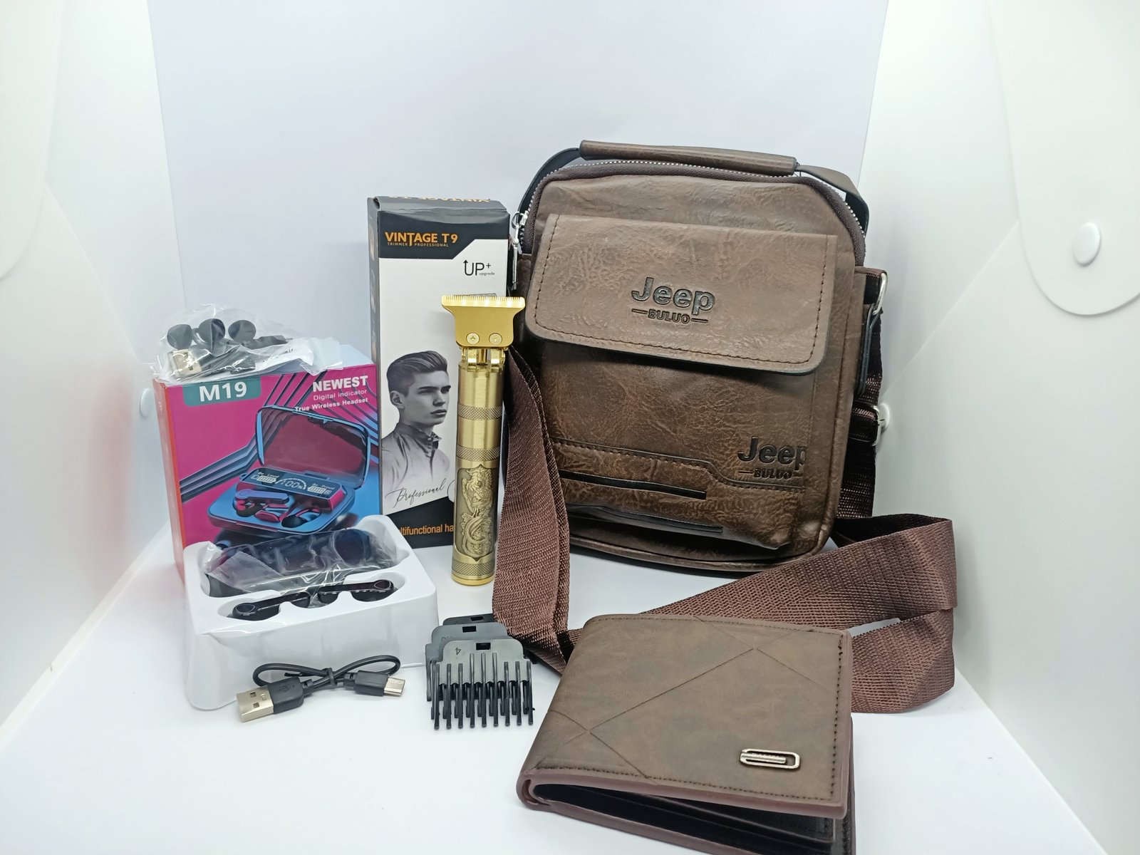 Pack 4 Sacoche + portefeuille + Tendeuse métallique+écouteur bluetooth+ décoration cadeau 